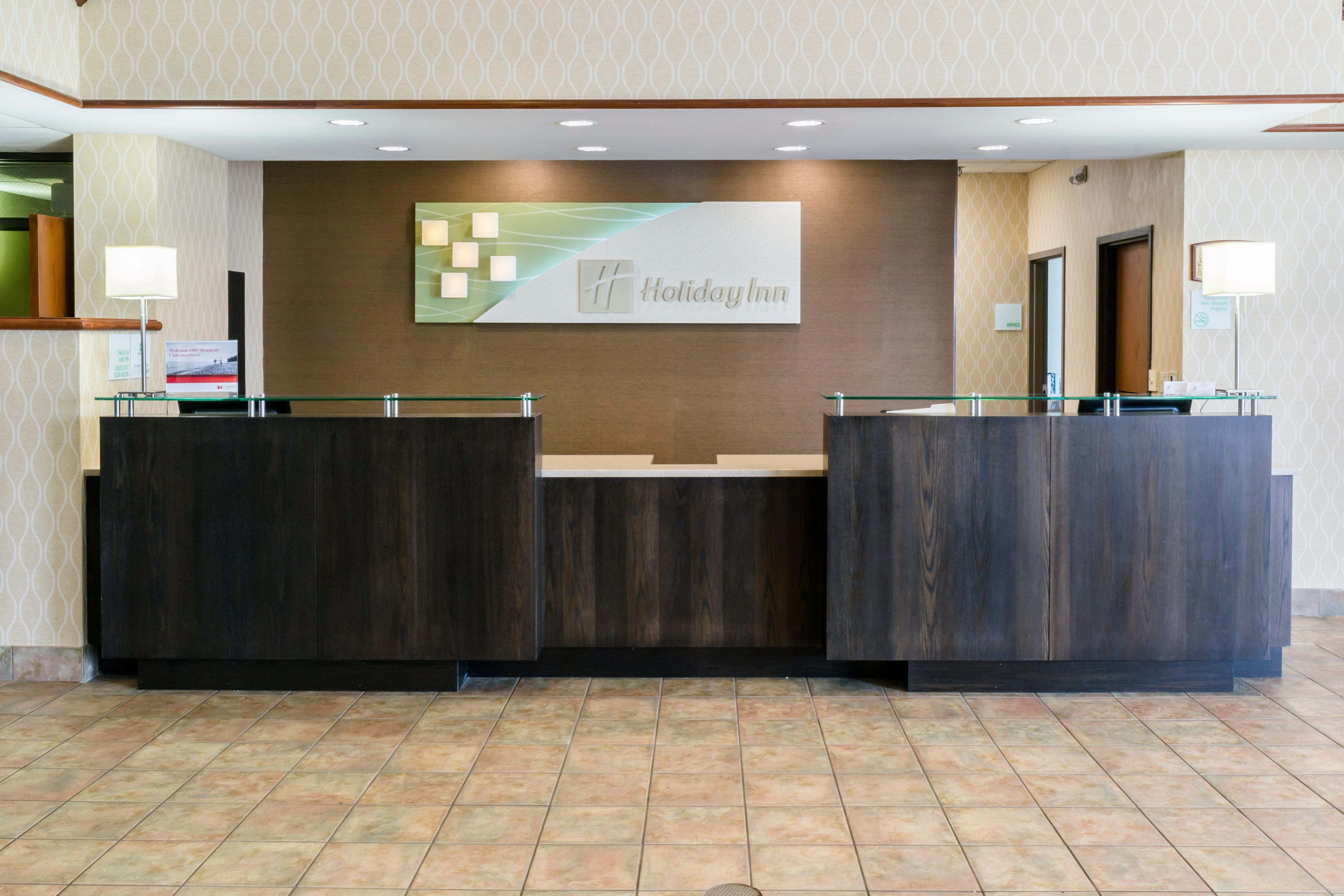 Holiday Inn Express Big Rapids By Ihg Εξωτερικό φωτογραφία