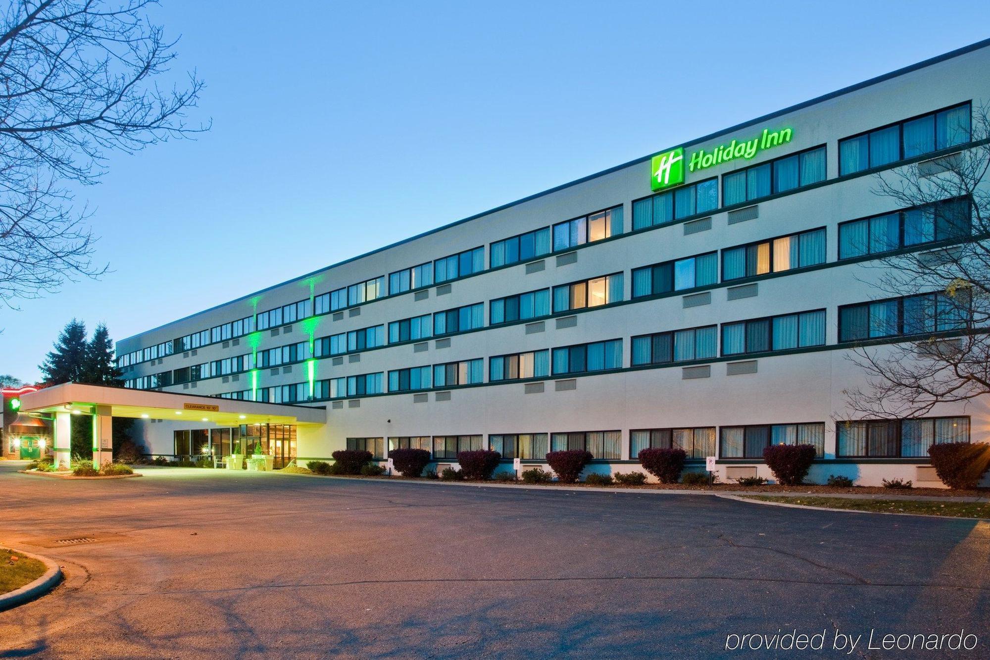 Holiday Inn Express Big Rapids By Ihg Εξωτερικό φωτογραφία