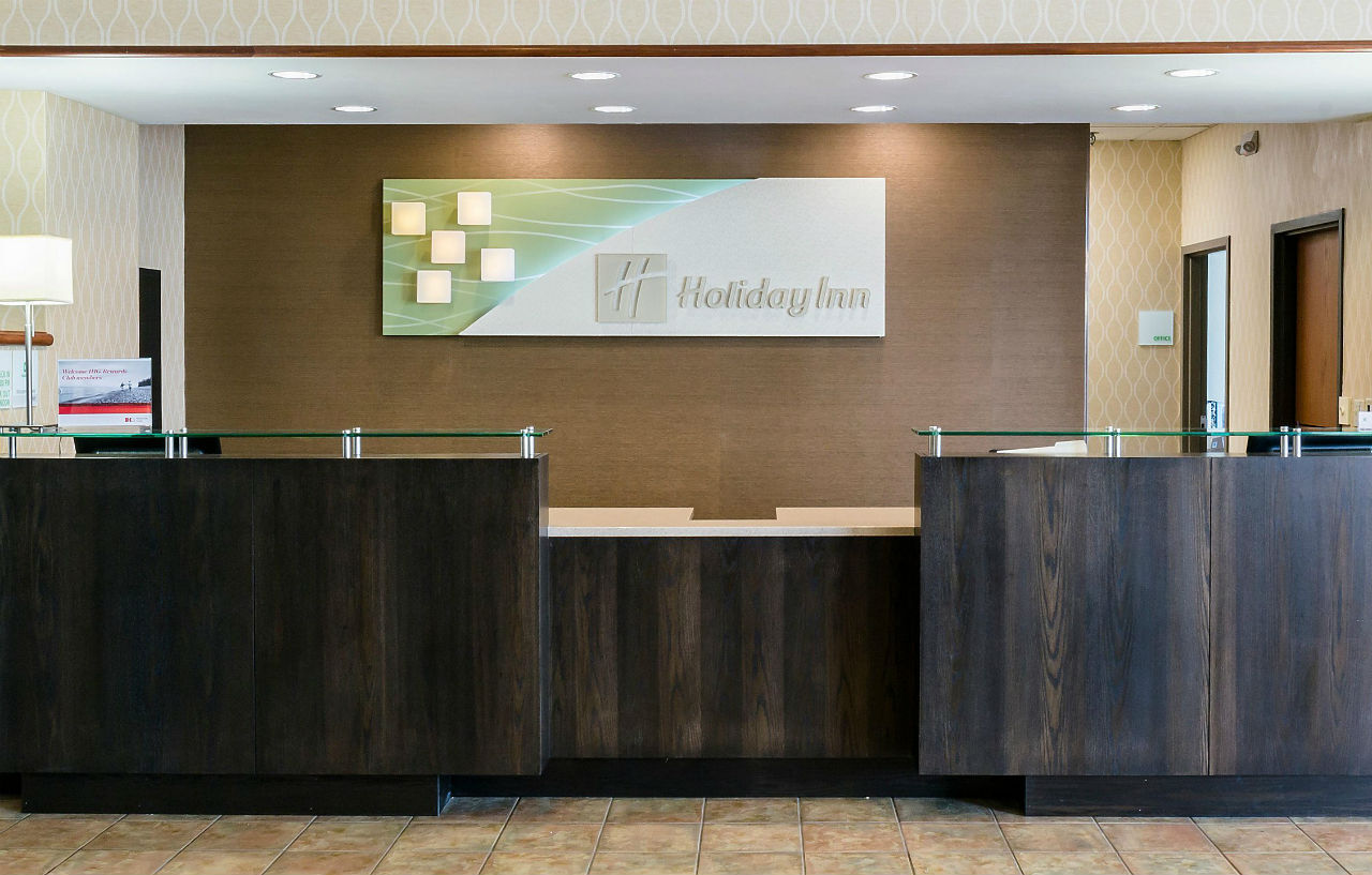 Holiday Inn Express Big Rapids By Ihg Εξωτερικό φωτογραφία